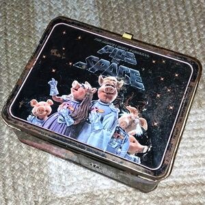 Jim Henson's Muppets Show Pigs in space Vintage Original 1977 metal Lunch box
